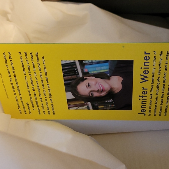 Jennifer Weiner Big Summer Novel - Picture 6 of 6